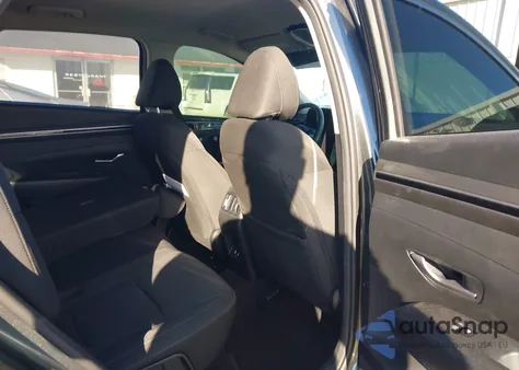 2023 Hyundai Tucson Sel z USA, uszkodzony, nr VIN 5NMJB3AE5PH262844